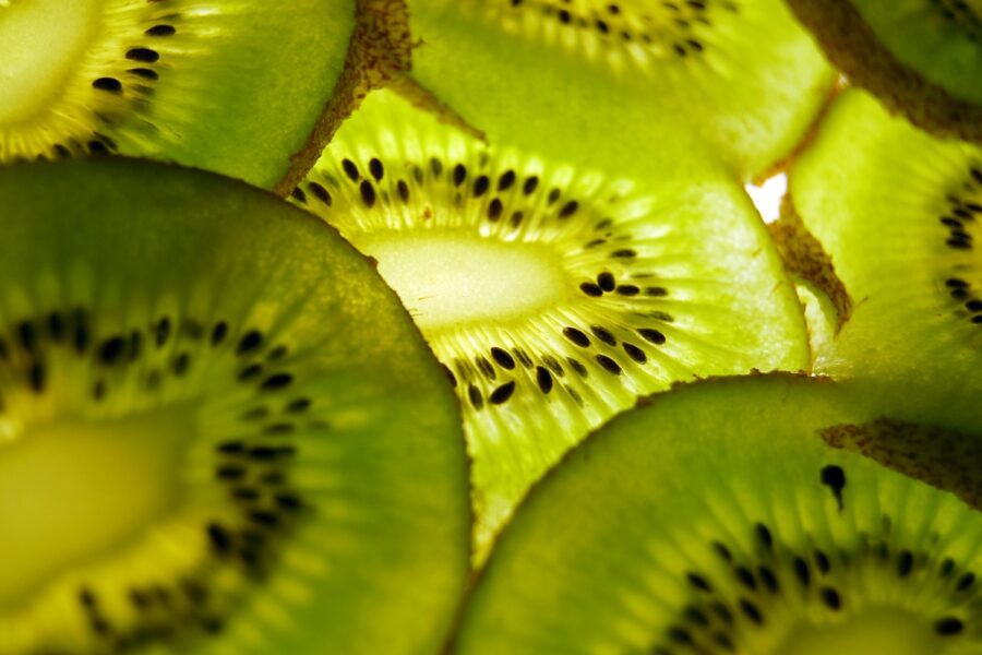 kiwi-slices