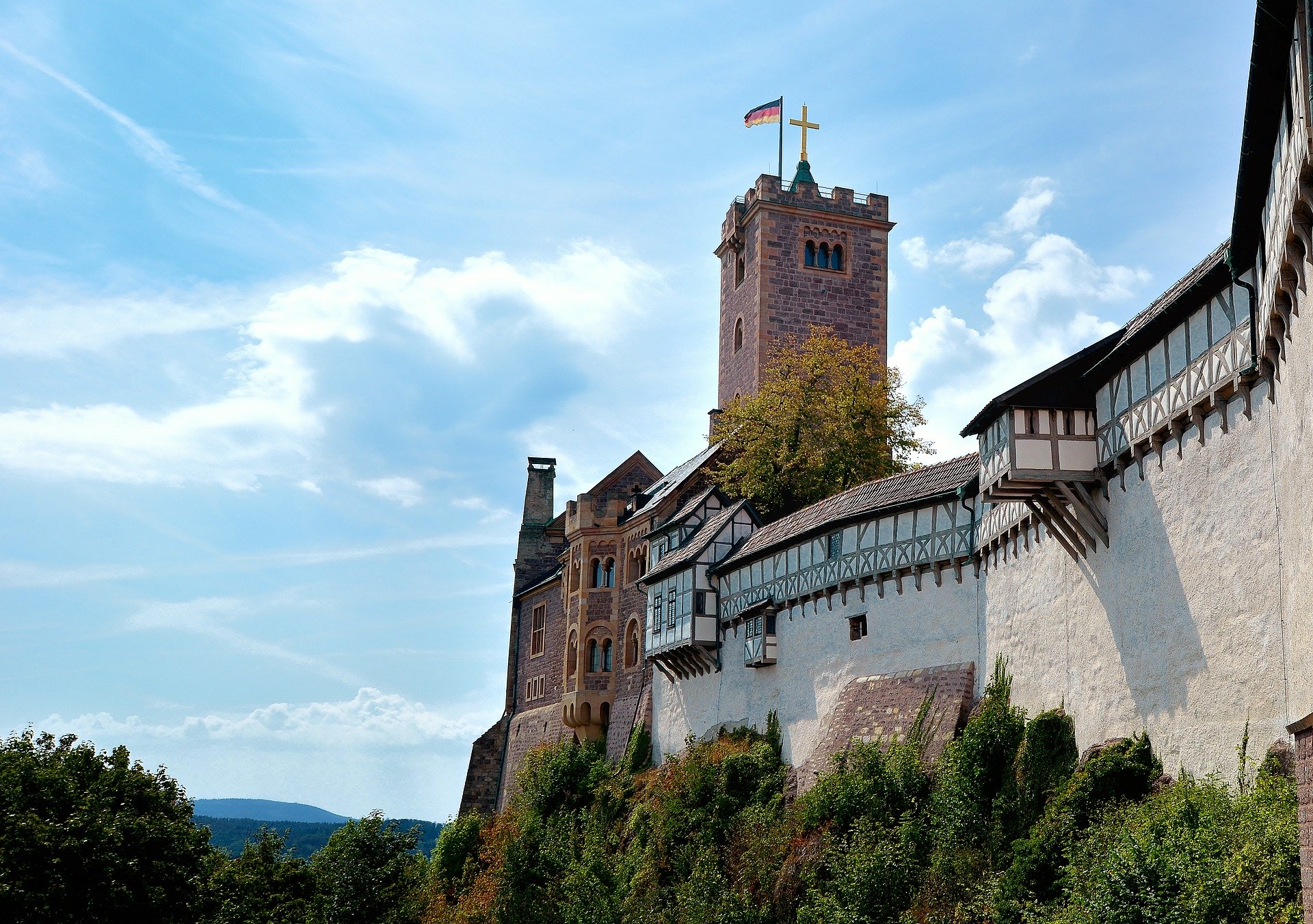 wartburg-castle-4931827_1920