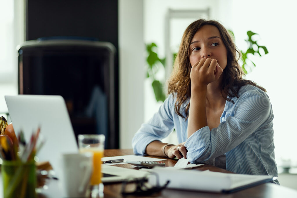 Penhora de Vencimento – Como Funciona e O Que Fazer Quando o Seu Ordenado É Penhorado